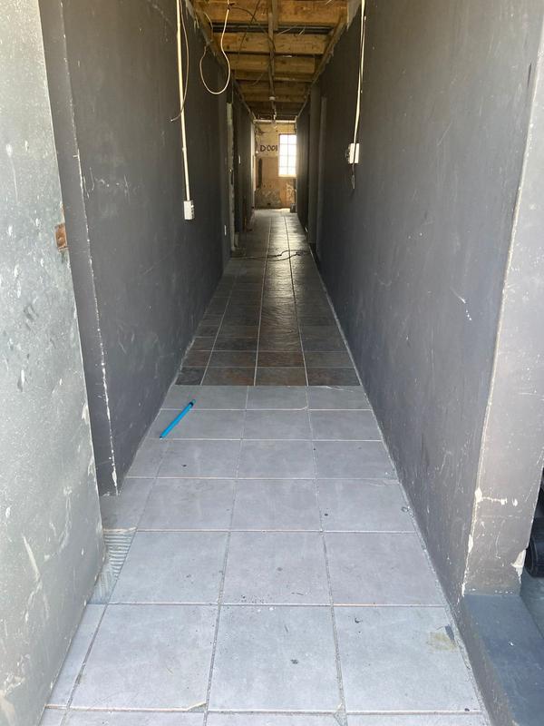 5 Bedroom Property for Sale in Ilitha Park Western Cape